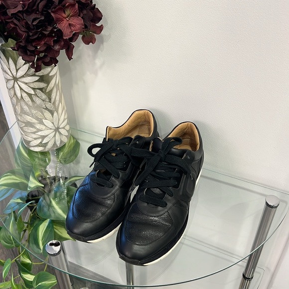 Salvatore Ferragamo low top leather sneakers, US size 8.5 - Picture 3 of 16